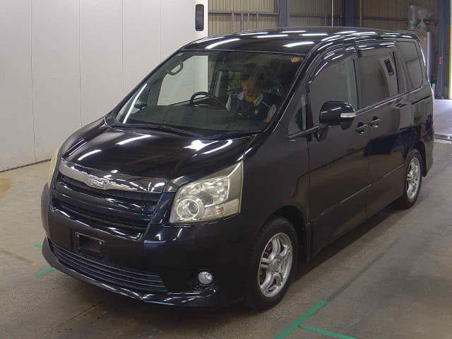 2007 TOYOTA Noah