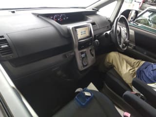 2007 TOYOTA Noah
