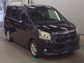 2007 TOYOTA Noah