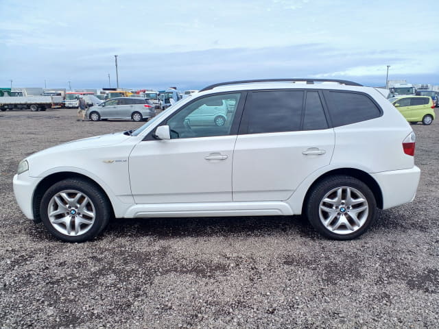 BMW X3 thumbnail 2