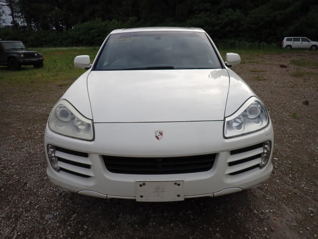 Porsche Cayenne thumbnail 8