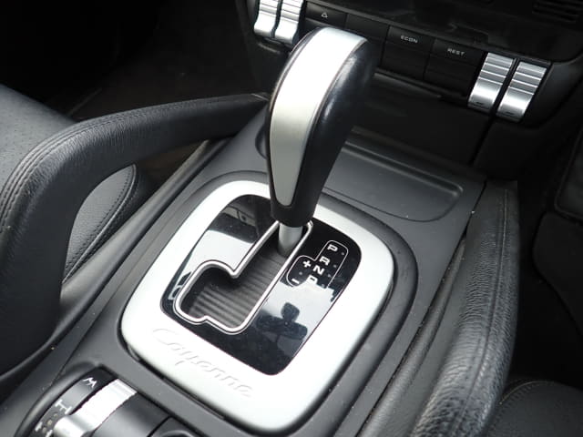 Porsche Cayenne thumbnail 40