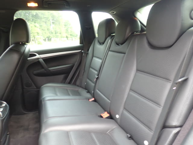 Porsche Cayenne thumbnail 27
