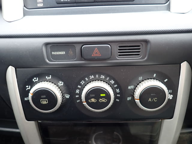TOYOTA IST thumbnail 39