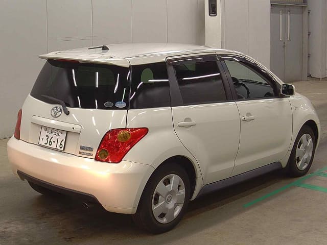 TOYOTA IST thumbnail 44