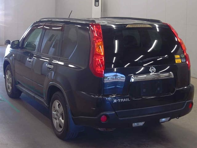 NISSAN X-Trail thumbnail 3