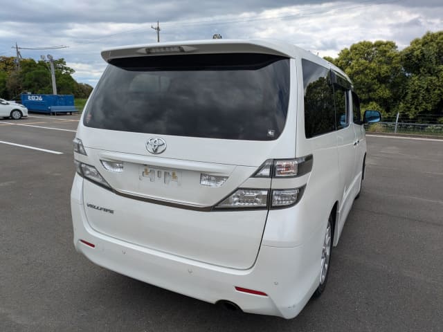 TOYOTA Vellfire thumbnail 5