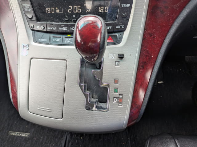 TOYOTA Vellfire thumbnail 38