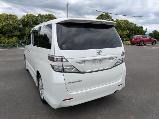 TOYOTA Vellfire thumbnail 3