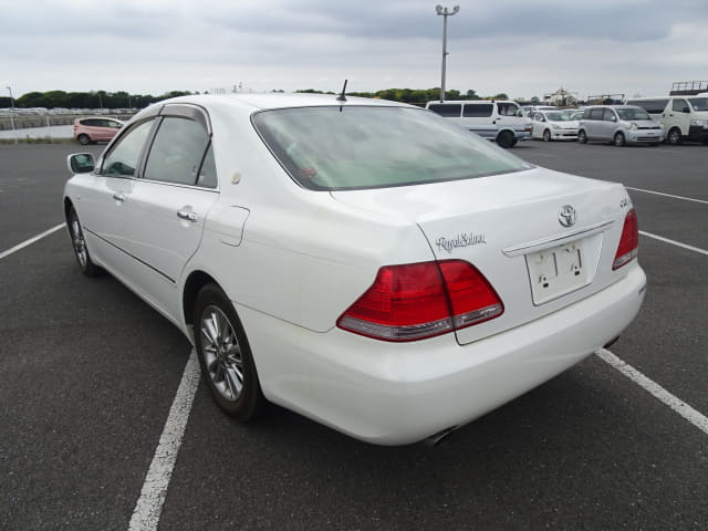 TOYOTA Crown thumbnail 3