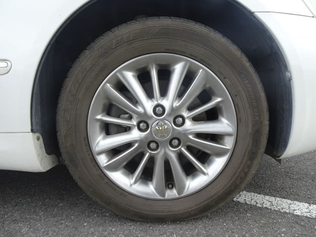TOYOTA Crown thumbnail 12