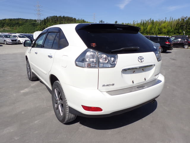 TOYOTA Harrier thumbnail 3