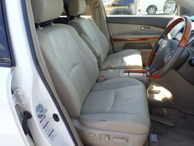 TOYOTA Harrier thumbnail 25
