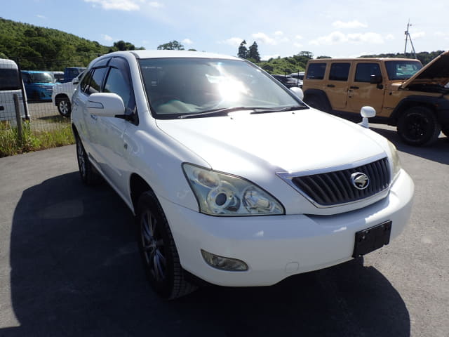 TOYOTA Harrier thumbnail 7