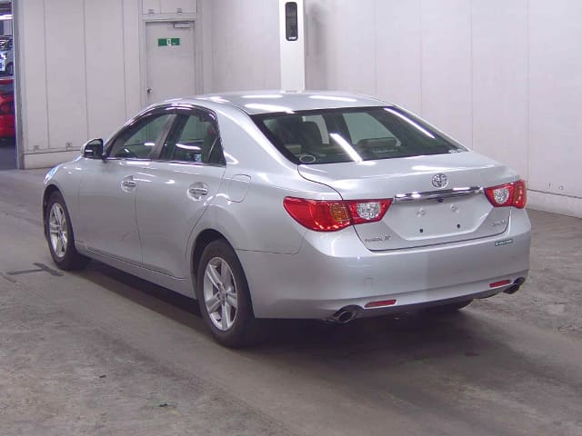 TOYOTA Mark X thumbnail 3