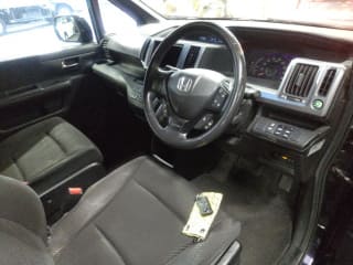 2010 HONDA Step WGN