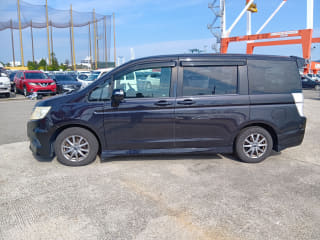 2010 HONDA Step WGN