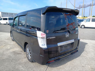 2010 HONDA Step WGN