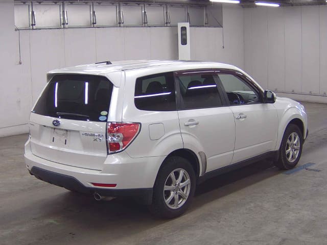 SUBARU Forester thumbnail 2