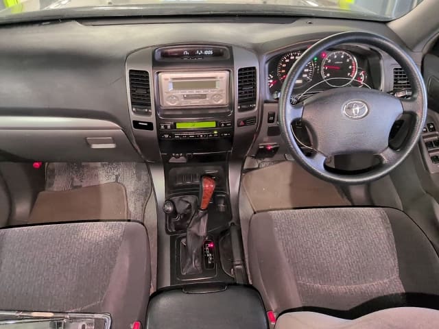 TOYOTA Land Cruiser Prado thumbnail 4