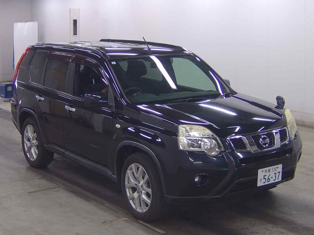 NISSAN X-Trail thumbnail 6