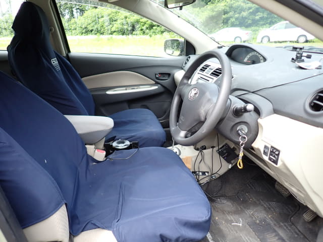 TOYOTA Belta thumbnail 25