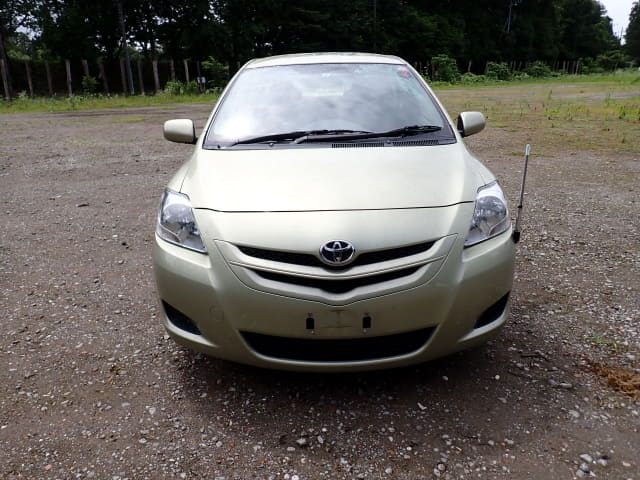 TOYOTA Belta thumbnail 8