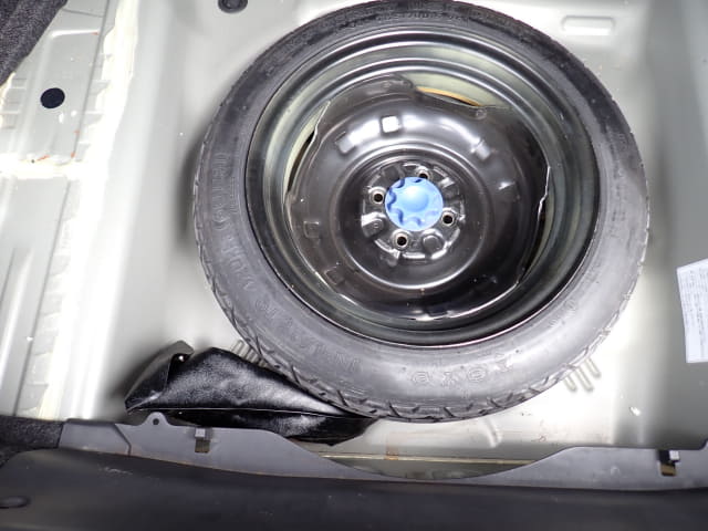 TOYOTA Belta thumbnail 29