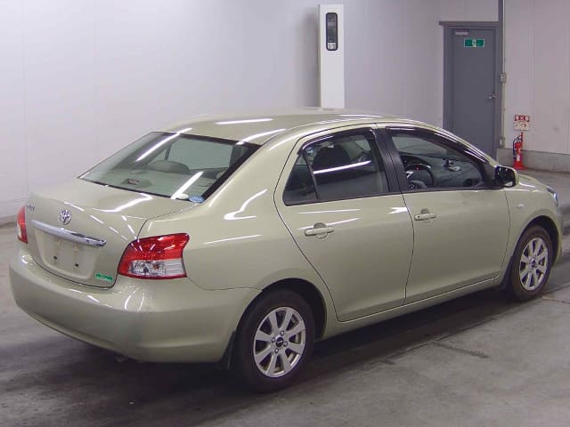 TOYOTA Belta thumbnail 43
