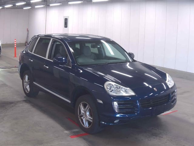 Porsche Cayenne thumbnail 4