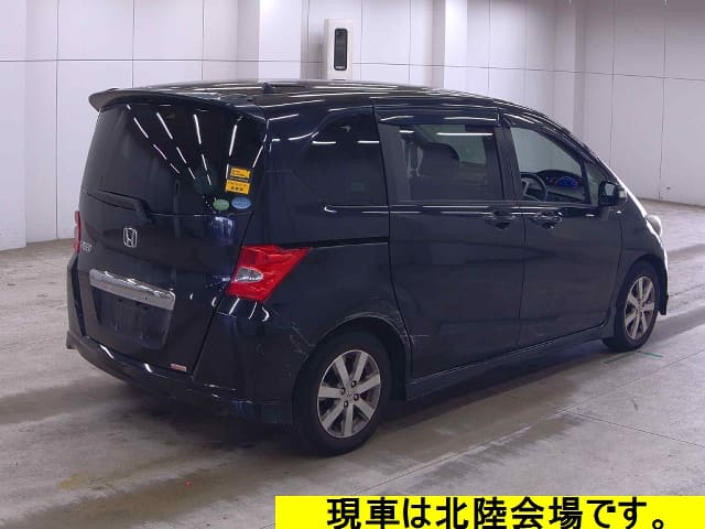 HONDA Freed thumbnail 2