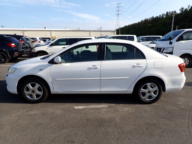 TOYOTA Corolla Axio thumbnail 2