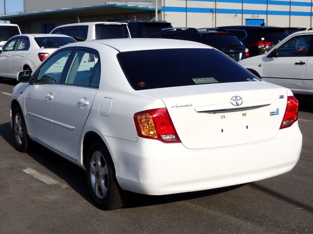 TOYOTA Corolla Axio thumbnail 3