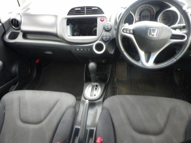 HONDA Fit thumbnail 3