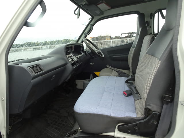 TOYOTA Hiace Van thumbnail 18
