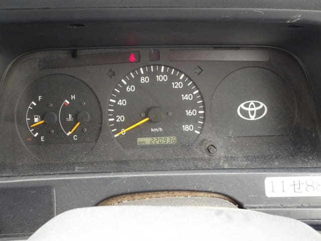 TOYOTA Hiace Van thumbnail 26