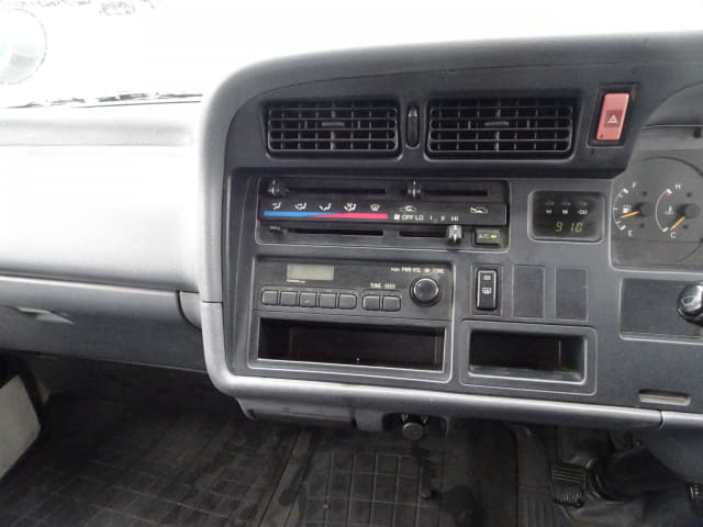 TOYOTA Hiace Van thumbnail 28