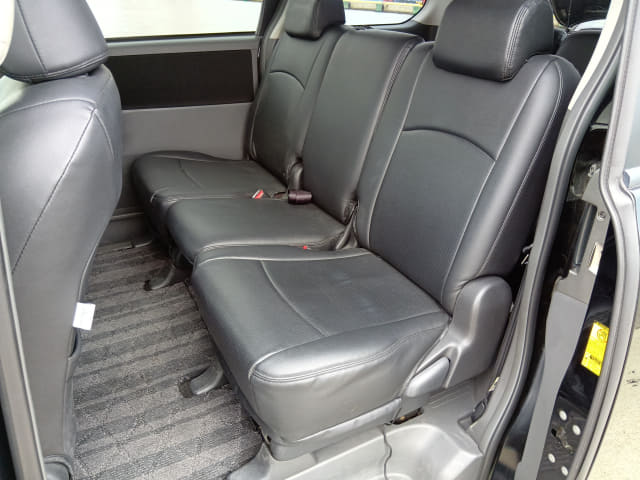TOYOTA Noah thumbnail 28