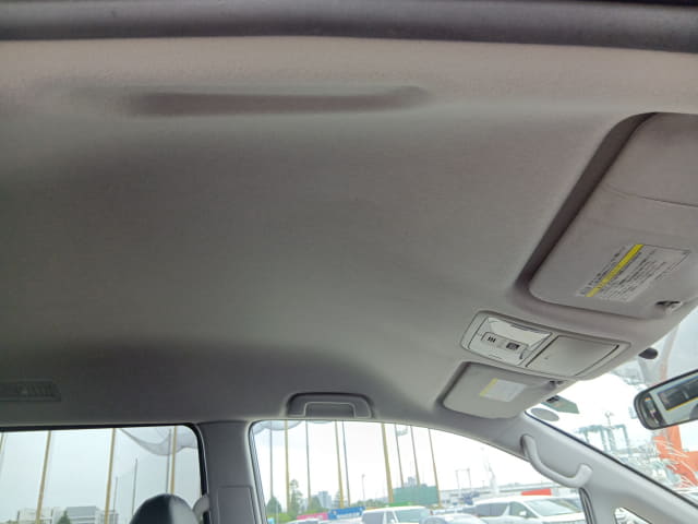 TOYOTA Noah thumbnail 25
