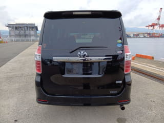 2009 TOYOTA Noah