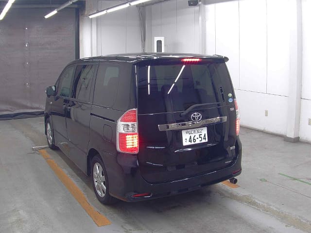 TOYOTA Noah thumbnail 58