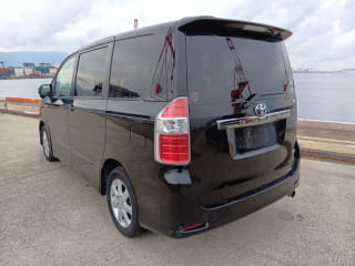 2009 TOYOTA Noah