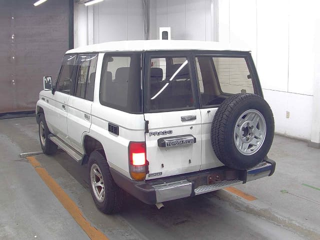 TOYOTA Land Cruiser Prado thumbnail 3
