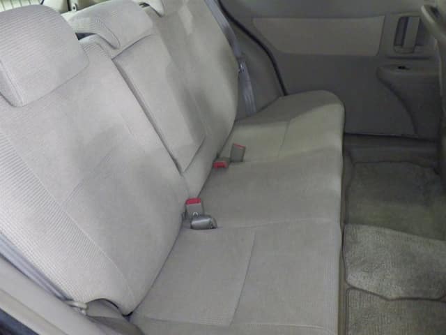 TOYOTA Raum thumbnail 5