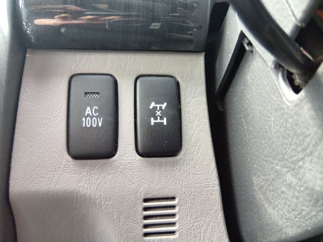 TOYOTA Hilux Surf thumbnail 43