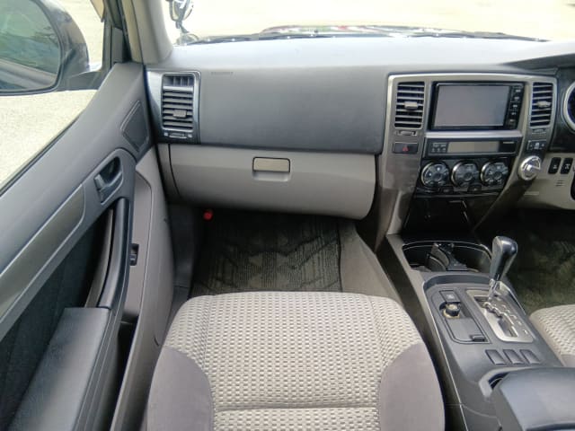 TOYOTA Hilux Surf thumbnail 33