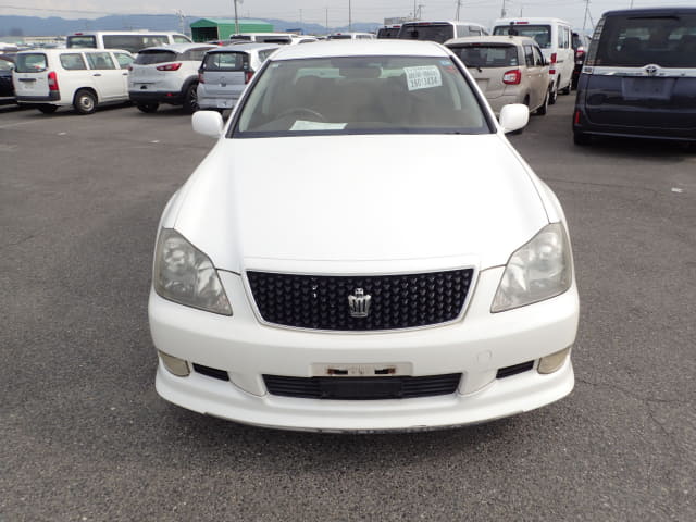 TOYOTA Crown thumbnail 8