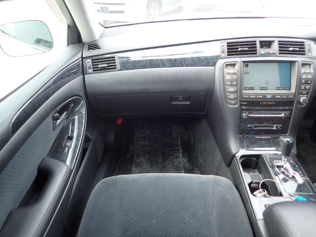 TOYOTA Crown thumbnail 33