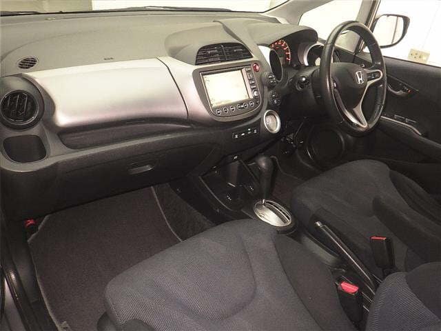 HONDA Fit thumbnail 4