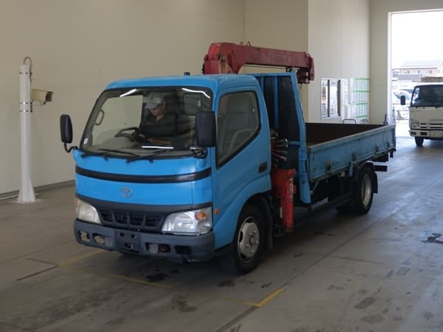 TOYOTA Dyna Truck